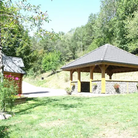 Chalet Perchée Avec Terrasse, Sauna Et Bbq à - Fr-1-589-770 *